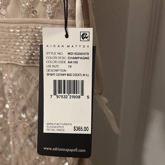 NWT, Aidan Mattox  size 10 champagne color cocktail dress
Sparkly, sequins - Picture 5 of 5
